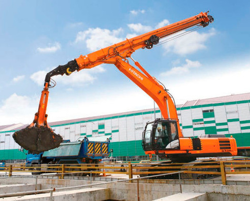 Ekskavator pompa beton boom teleskopik tiga bagian boom jangkauan panjang untuk CAT Hitachi Kobelco