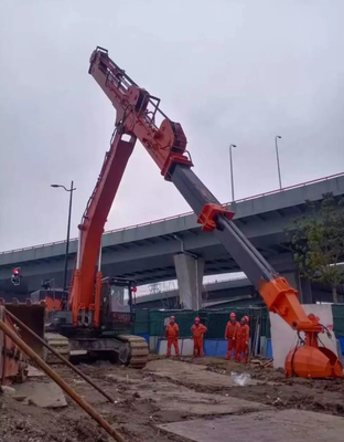 Ekskavator pompa beton boom teleskopik tiga bagian boom jangkauan panjang untuk CAT Hitachi Kobelco