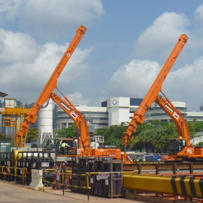 Excavator teleskopis yang sangat efektif boom jangka panjang boom excavator untuk menggali lebih dalam telescopic boom excavator clamshell